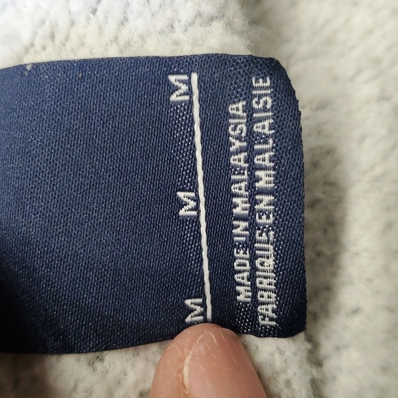 NIKE GRAY ZIPPER HOODIE. size medium.  One‎ small hole where the string c… - Picture 8 of 12